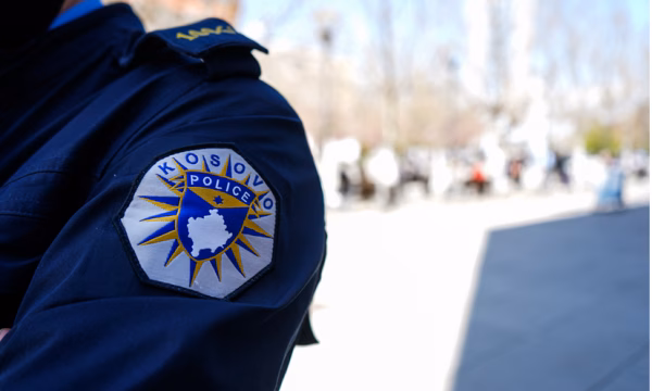Një person në Rahovec sulmon zyrtarët policorë
