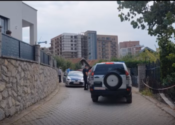 Pronari i shtëpisë së shembur nga punimet në rrugën A dërgohet për deklaratë në polici