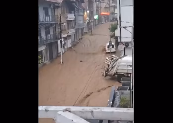 Vërshime e vështirësi në qarkullim në disa zona pas reshjeve të shiut
