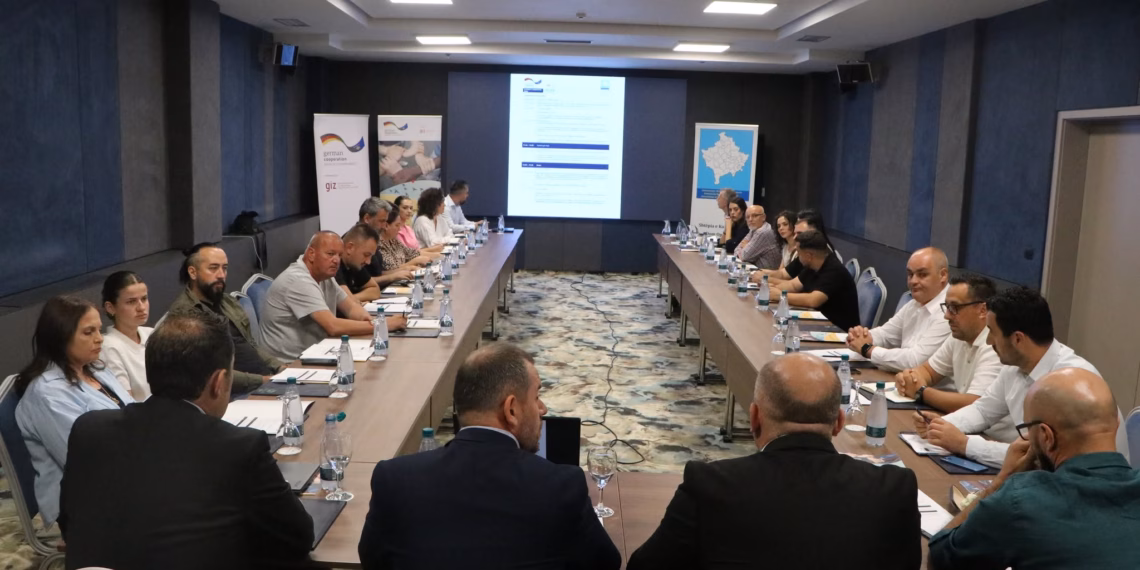 Mbahet punëtoria për fuqizimin e kolegjiumit të zyrtarëve për diasporë