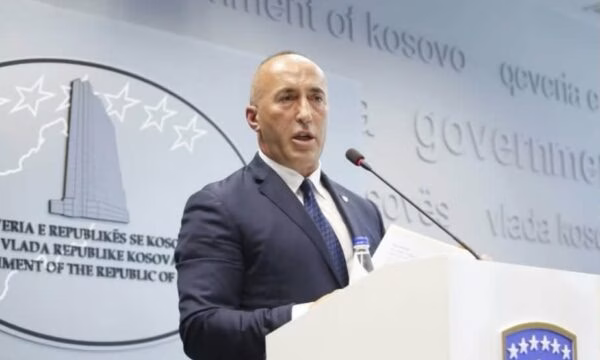 Haradinaj shkruan për dorëheqjen para 7 vitesh: S’desha të shkoj në Speciale si Kryeministër