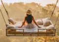 “Sleep tourism” po bëhet trend më ri njerëzit po udhëtojnë për të fjetur më mirë