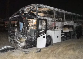 Të paktën 40 të vdekur pasi autobusi bie në përrua në Pakistan