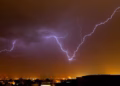 Stuhitë godasin Francën, 13 mijë familje pa energji elektrike