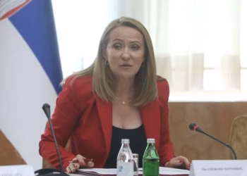 Në Serbi kërkohet shkarkimi i ministres që tha se do ta spastronte etnikisht Kosovën