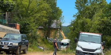 Aksioni për lirimin e pronave të uzurpuara përreth Ujmanit po monitorohet nga KFOR-i