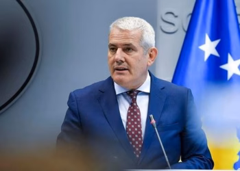 Sveçla: Ndërkombëtarët duhet ta izolojnë Serbinë derisa Vuçiq të marrë masa ndaj Paunoviqit