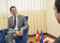 Ambasadori zviceran i jep lamtumirën Kosovës: Ishte nder të shërbeja në këtë vend