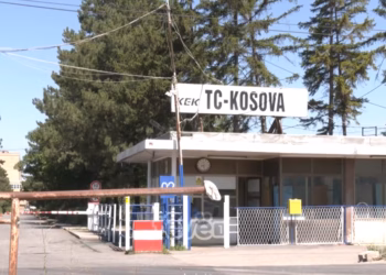 “Ka shkelje flagrante të ligjit”, punëtorët në KEK në hall me kushtet e punës