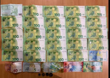 17-vjeçari në Ferizaj gjen rreth 2500 euro dhe i dorëzon në polici, paratë i kthehen pronarit