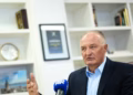 Ministri i Mbrojtjes i Bosnjës akuzon Vuçiqin se ka futur grupe të armatosura të padeklaruara në BiH