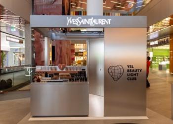 EBC Cosmetics në bashkëpunim me YSL Beauty prezanton YSL Beauty Light Club, nga 29 korriku deri më 16 gusht në Prishtina Mall