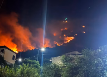 24 vatra zjarri në një ditë në Shqipëri, 8 ende aktive