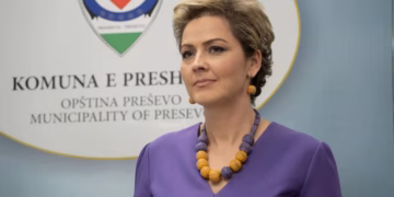 Vuçiq viziton Preshevën, reagon Sinani: Nuk pranojmë të trajtohemi si qytetarë të dorës së dytë