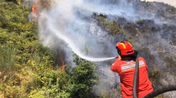 Zjarret në Shqipëri, 18 vatra, pesë aktive