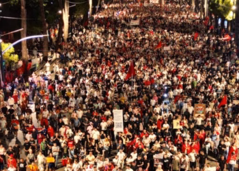 Tirana në protestë për të 66-tën ditë radhazi kundër qeverisë