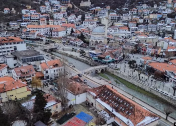 Nga komunat te shteti: Kush do t’i zotërojë pronat publike?