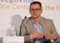Mujanoviq: Varrezat masive në Kosovë rikujtojnë krimet e Millosheviqit