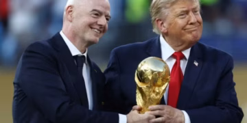 Trump: Gabim i madh nëse largohet Infantino