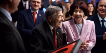 Joe dhe Shirley DioGuardi të hënën marrin shtetësinë e Kosovës