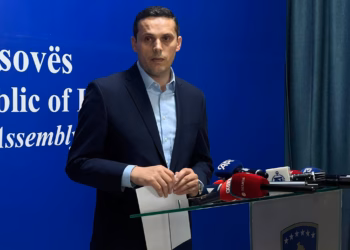 PDK dorëzon kallëzim penal ndaj Albin Kurtit dhe anëtarëve të Qeverisë në dorëheqje