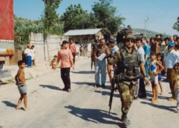 ​“Operacioni Alba”, kontingjenti prej 3000 ushtarësh që zbarkoi në Shqipëri në ’97-n