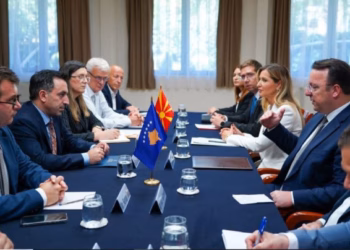 Basha dhe homologu maqedonas diskutojnë për rrugën Prizren-Tetovë