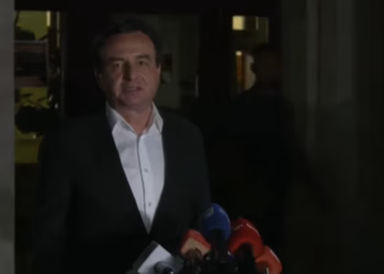 Kurti për AAK-në dhe PDK-në: Vullneti im për takim mbetet, kemi çështje me interes shtetëror