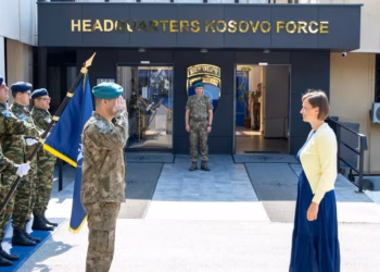 Komandanti i KFOR-it takon shefen e përkohshme të BE-së në Kosovë, diskutojnë për sigurinë