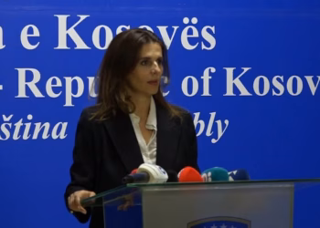 Vlora Çitaku: I bëjmë thirrje Kurtit të vijë sonte dhe ta konstituojmë Kuvendin