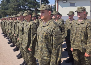 Rekrutët e rinj të FSK-së nisin trajnimin bazë, rreshtohen në kazermën “Skënderbeu” 