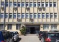 Arrest shtëpiak për dy të dyshuar në Prizren, përvetësuan 2 mijë e 282 euro nga pacientët