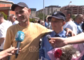 “Emocione pasi kam qenë para 30 viteve gardian” – babai emocionohet në ditën e diplomimit të djalit