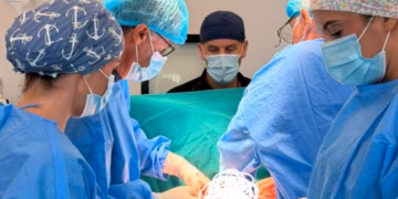 Operacion i rrallë në Klinikën Torakale: 23 vjeçarit i hiqet tumori 3.5 kilogramësh