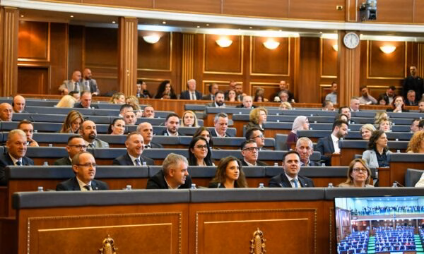 Reagon LDK: Kuvendi duhet të konstituohet brenda afatit të përcaktuar nga Gjykata Kushtetuese