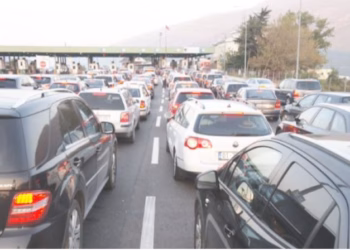 Mbi 1.3 milion kalime në pikën kufitare të Morinës vetëm gjatë korrikut