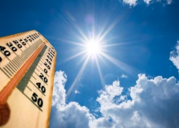 Mot me diell dhe temperatura kryesisht të larta