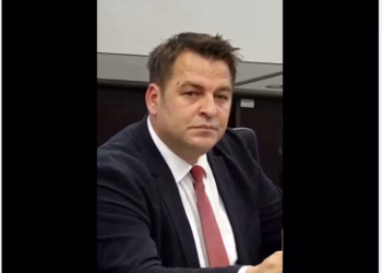 A u gjet vaj palme në qumështin Vita? – flet ministri Muja