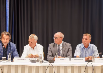 Mblidhen kryetarët e komunave, Rama: Bashkë do të jemi në shtator në protestë para Qeverisë Kurti