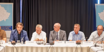 Mblidhen kryetarët e komunave, Rama: Bashkë do të jemi në shtator në protestë para Qeverisë Kurti