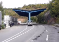 Policia e Kosovës arreston serbin në Bërnjak, i janë gjetur dy sprej, shufër metalike dhe imitim i armës plastike