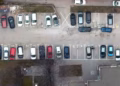Komuna e Skenderajt del me njoftim për shfrytëzuesit e parkingjeve në rrugën “Fehmi dhe Xheve Lladrovci”