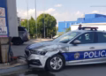 Vozitësi godet katër vetura dhe një polic në Malishevë, disa persona të lënduar