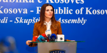Çitaku për LVV-në: Janë shkelës serikë të Kushtetutës së Kosovës