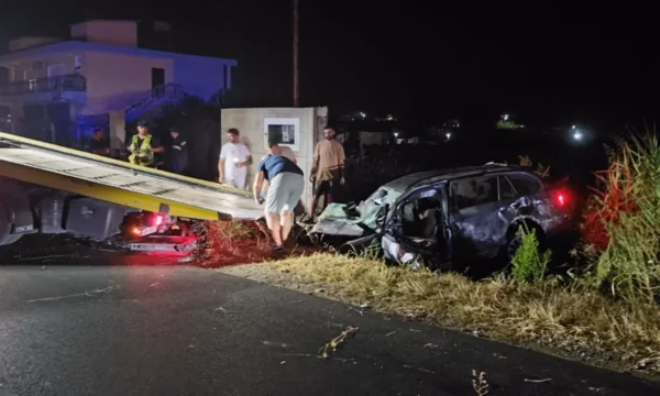 Tre të vdekur dhe dy të plagosur në një aksident në Manëz të Durrësit