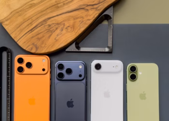 Apple thuhet se po teston iPhone më të madh ndonjëherë