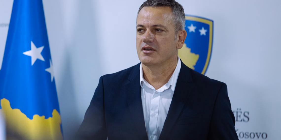 Deputeti i LDK-së, Arben Gashi, thotë se duhet të ruhet status quo e re në veri dhe se Kosovës i duhet maturi, strategji dhe përkushtim