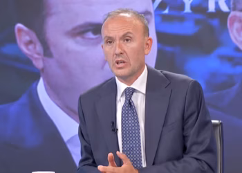 Mustafa: Nëse Kurti dhe Abdixhiku janë afër marrëveshjes për presidentin, pse nuk thirret nesër seanca për Kuvendin?