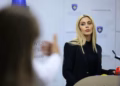 Deliu i reagon Deharit: Arsyetim skandaloz, thirre seancën e respekto rregulloren