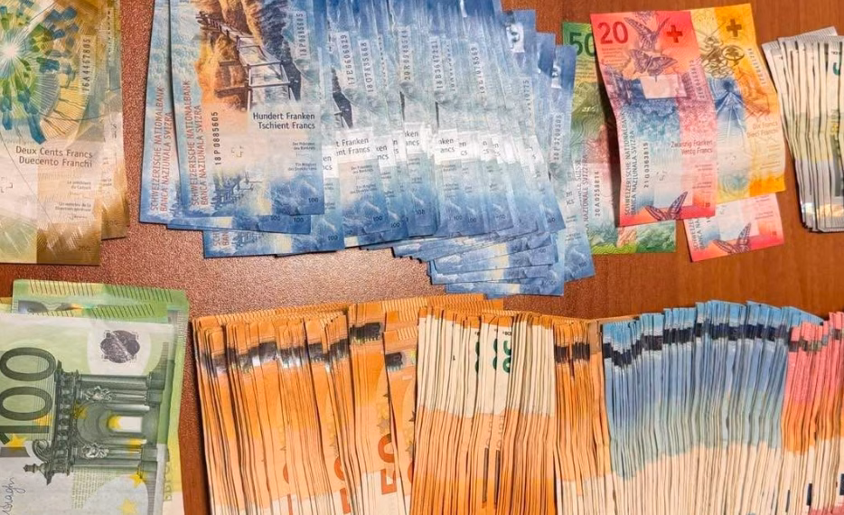 Dogana parandalon futjen e mbi 18 mijë eurove të padeklaruara në Kosovë